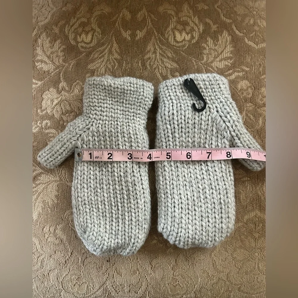 Gray Knit Sherpa-Lined Mittens Warm Cozy Winter Essential